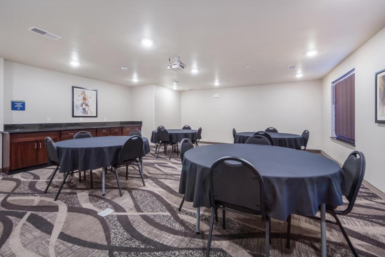 Cobblestone Inn & Suites - Holdrege Zewnętrze zdjęcie